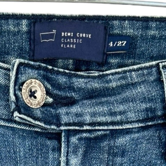 Levi's San Francisco Women Demi Curve Classic Jeans Flare Med Wash Sz 4/27 - Picture 5 of 16